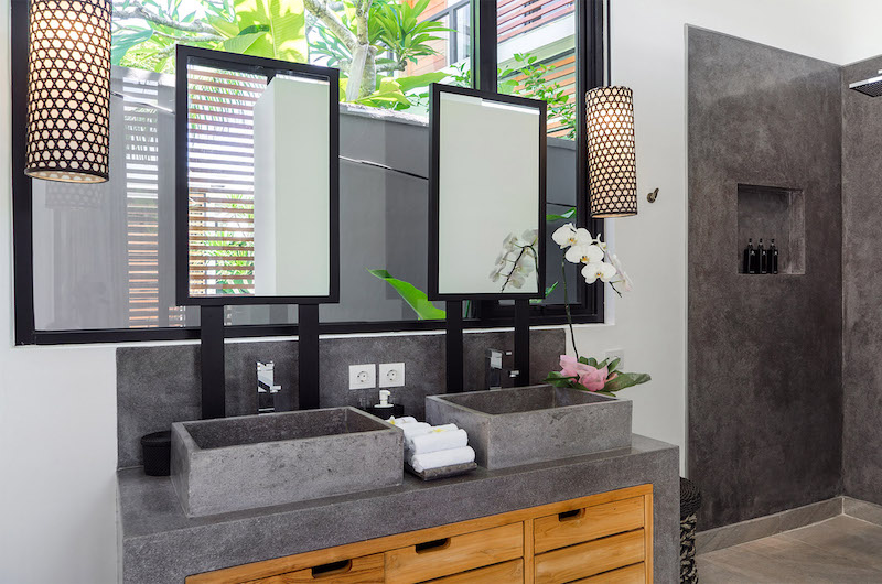 Canggu Beachside Villas Villa Vida Bathroom | Canggu, Bali