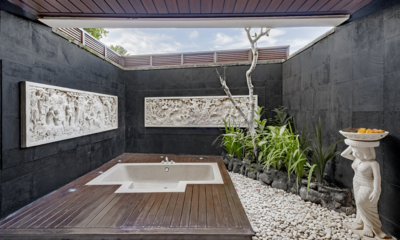 Villa Impian Manis Outdoor Bathroom | Uluwatu, Bali