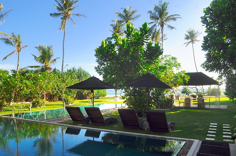 Mirissa Beach Villa Pool Side | Mirissa, Sri Lanka