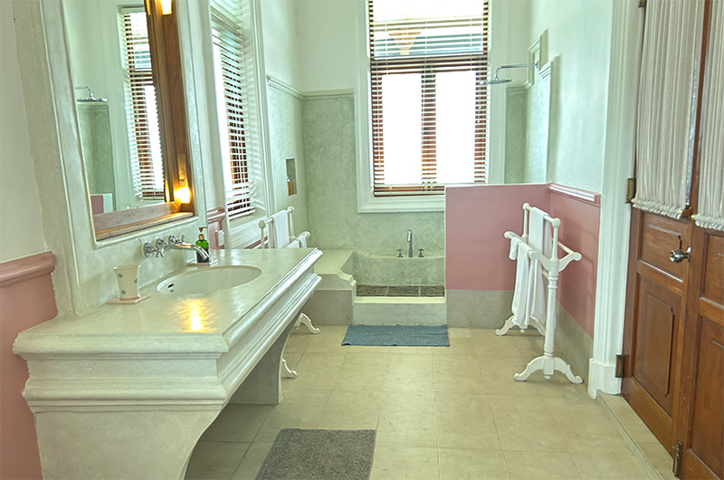 Skye House Master Bathroom One with Shower | Habaraduwa, Sri Lanka