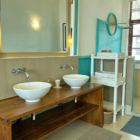 Skye House Master Bathroom Two with Bathtub | Habaraduwa, Sri Lanka