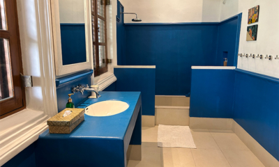 Skye House Kids Bathroom with Shower | Habaraduwa, Sri Lanka