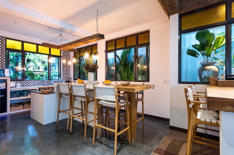 Villa Metisse Dining Table | Seminyak, Bali