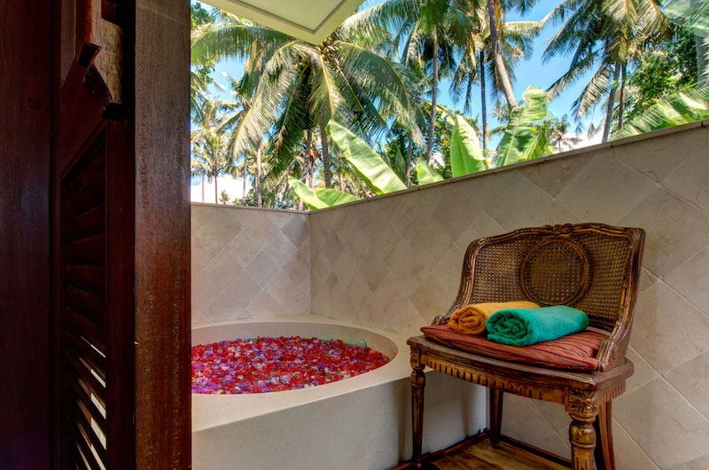 Villa Gita Segara Bathtub | Candidasa, Bali