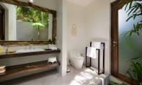 Villa Jabali Bathroom One | Seminyak, Bali