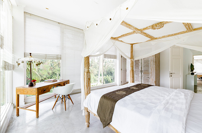 Villa Santai Ubud Bedroom with Study Table | Ubud, Bali