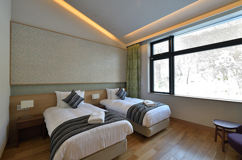 Tsudoi Twin Bedroom with Views | Hirafu, Niseko