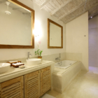 Habaraduwa House His and Hers Bathroom with Bathtub | Koggala, Sri Lanka