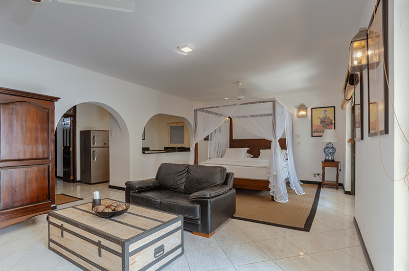 Villa Republic Bentota Guest Bedroom with Seating | Bentota, Sri Lanka