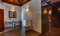 Villa Republic Bentota Spacious Bathroom | Bentota, Sri Lanka