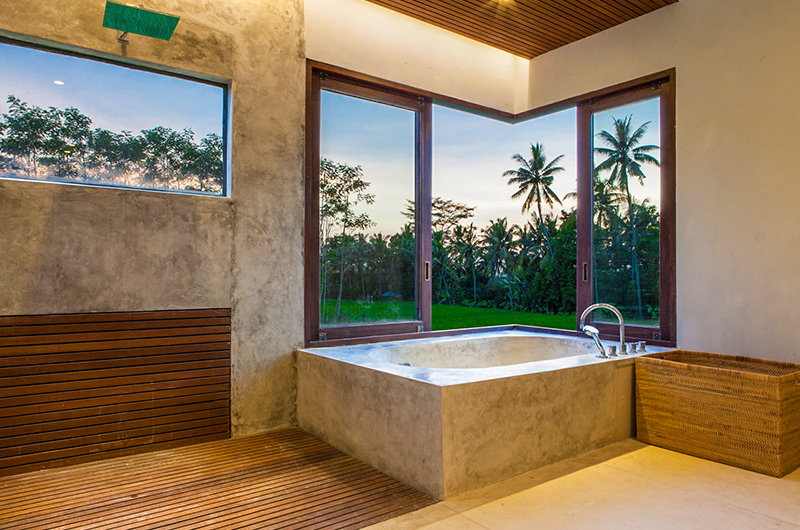 Villa Lumia Bathtub Area | Ubud, Bali
