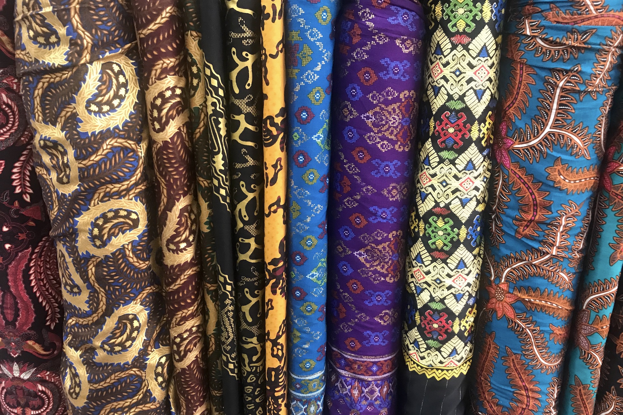 Batik Bali Di Tengah Industri Pertenunan Arsip Digital - Riset