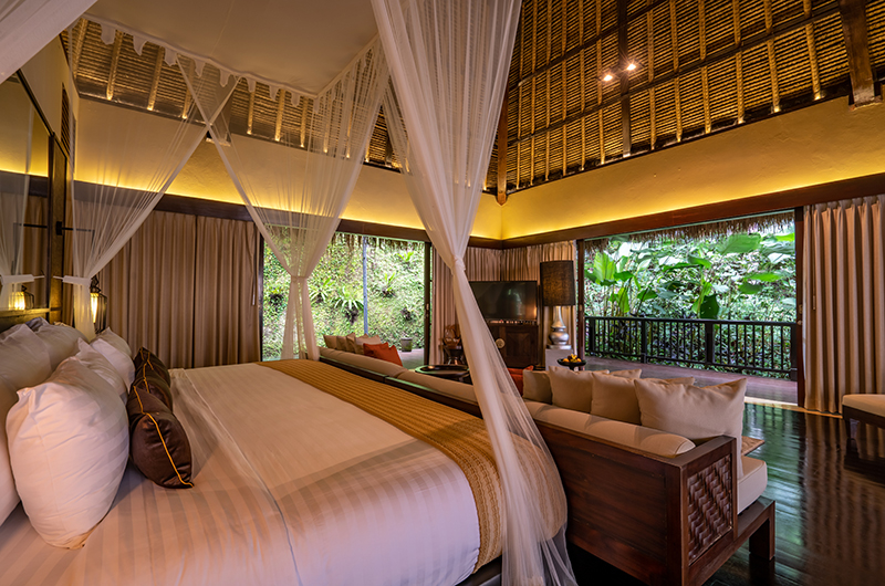 Hidden Palace Bedroom with Balcony | Ubud, Bali
