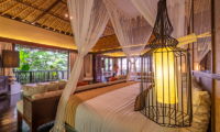 Hidden Palace Master Bedroom with Lamps | Ubud, Bali