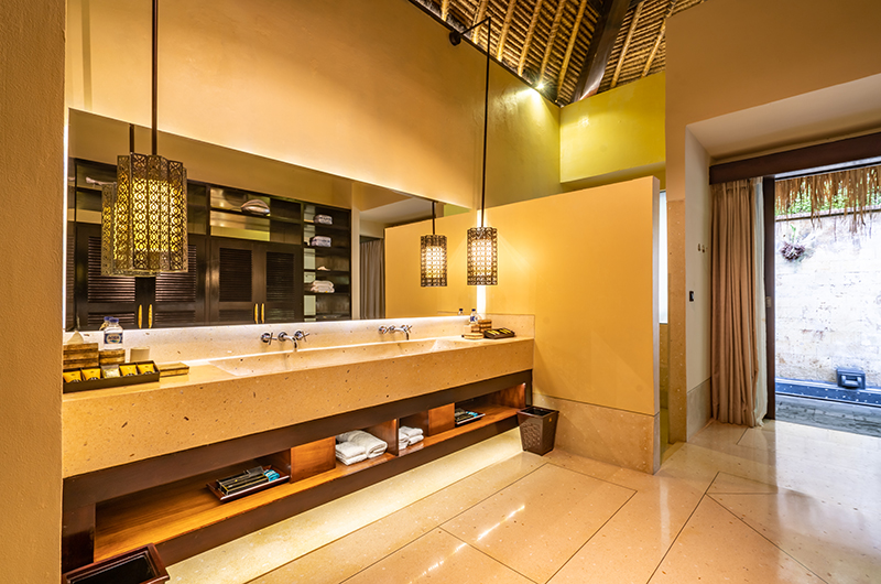 Hidden Palace Master Bathroom Area | Ubud, Bali