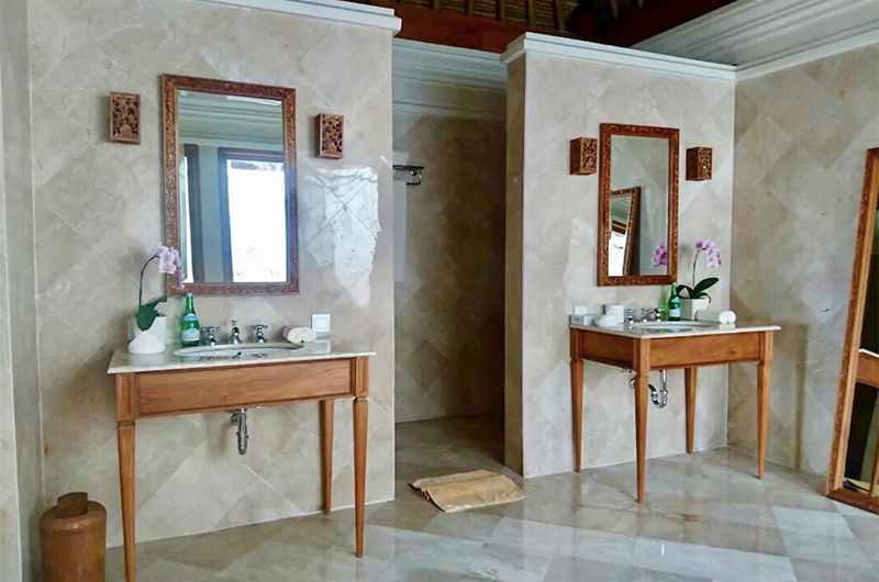 Villa Perla Bathroom Area | Candidasa, Bali