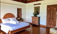 Villa Perla Bedroom Area | Candidasa, Bali