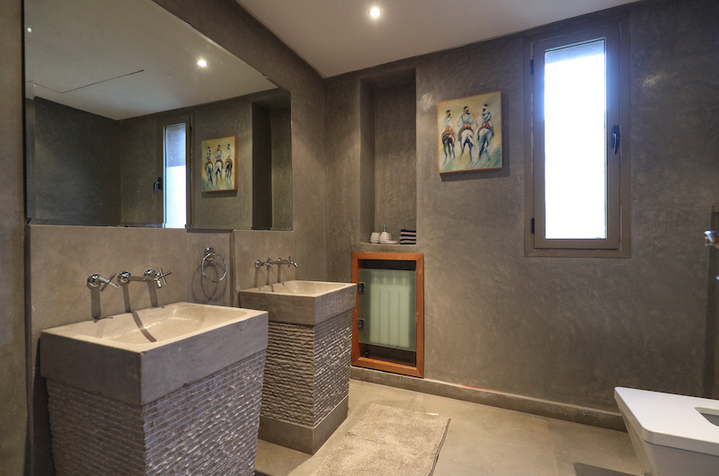Villa Chamly 4 Bathroom with Mirror | Marrakesh, Morocco