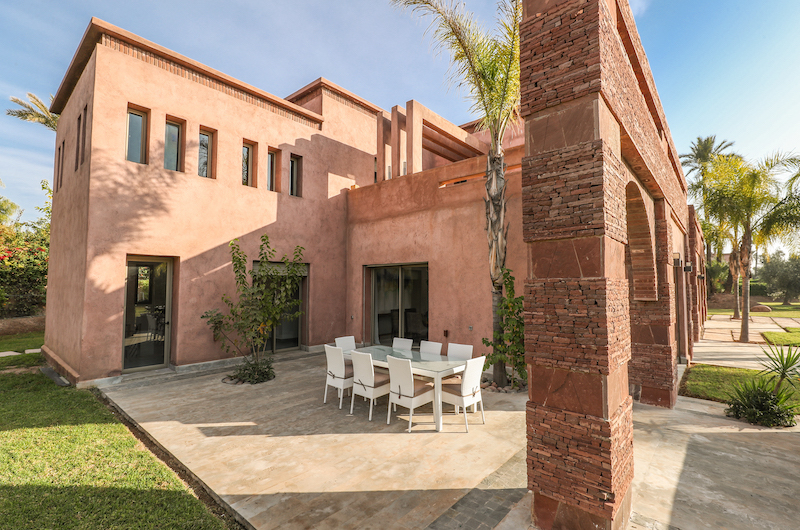 Villa Chamly 4 Outdoor Dining Table | Marrakesh, Morocco