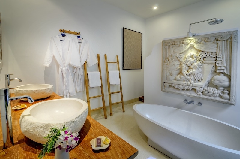 Hevea Villas One Bedroom Villa Bathtub | Seminyak, Bali