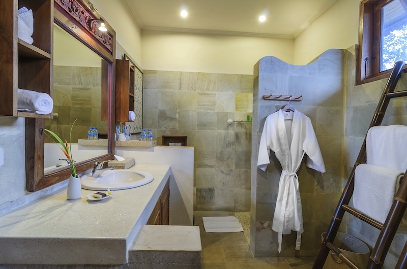 Hevea Villas Three Bedroom Villa Bathroom | Seminyak, Bali