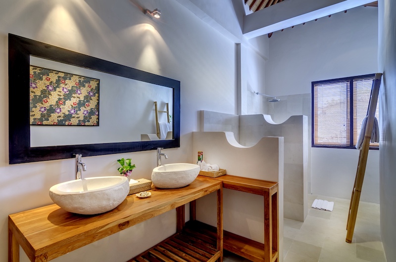 Hevea Villas Three Bedroom Villa Deluxe Bathroom | Seminyak, Bali