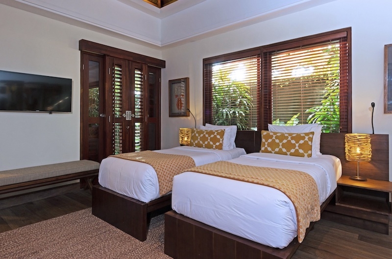 Suar Villas Empat Twin Bedroom | Seminyak, Bali
