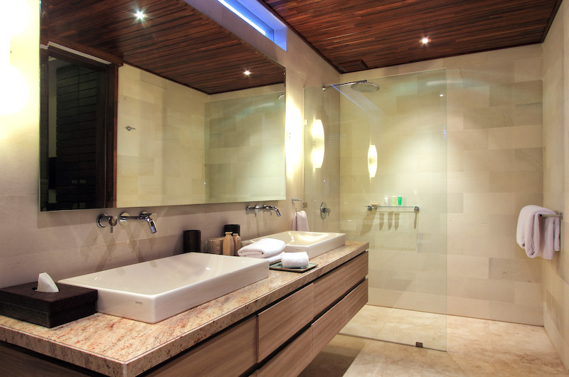 Suar Villas Tiga Bathroom | Seminyak, Bali