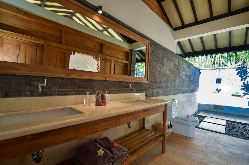 Sumberkima Hill Villas Villa Barong Bathroom | North Bali, Bali