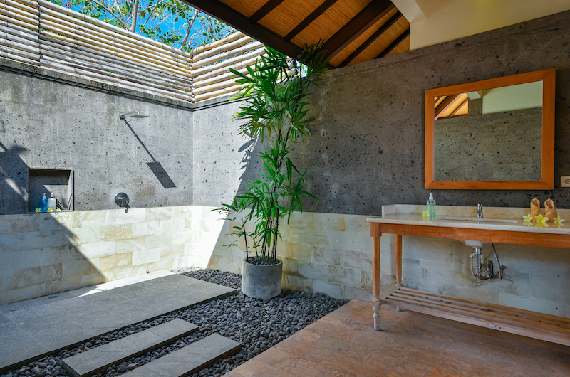 Sumberkima Hill Villas Villa Julielele Bathroom with Shower | North Bali, Bali