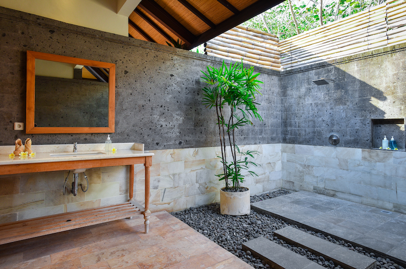 Sumberkima Hill Villas Villa Julielele Bathroom Area | North Bali, Bali