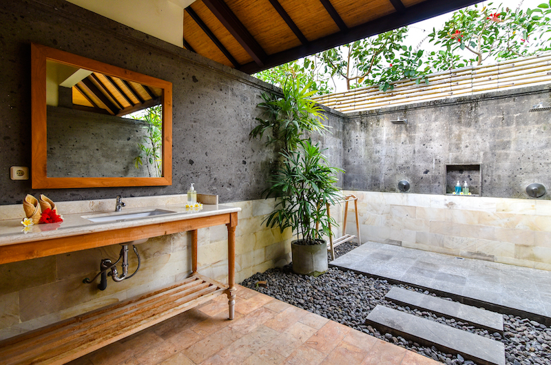 Sumberkima Hill Villas Villa Nandini Shower Area | North Bali, Bali