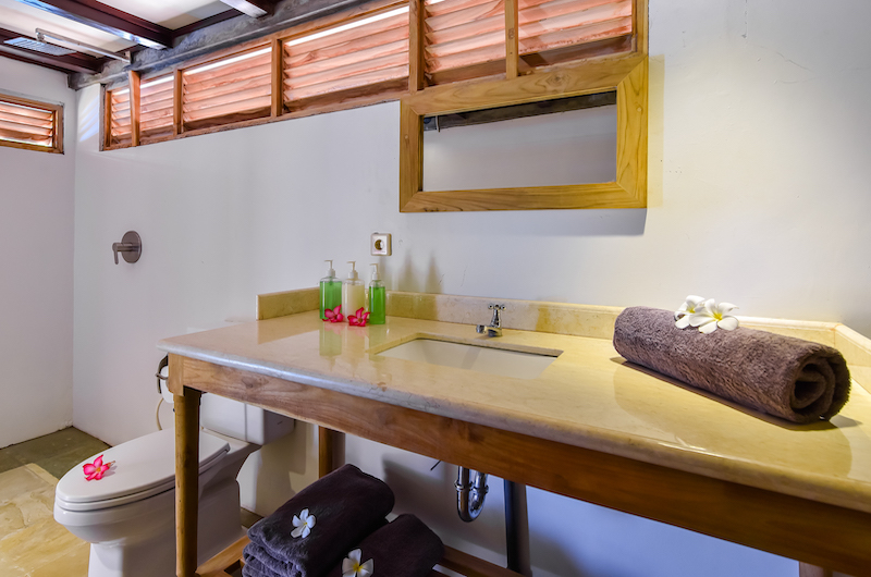 Sumberkima Hill Villas Villa Singa Bathroom Supplies | North Bali, Bali