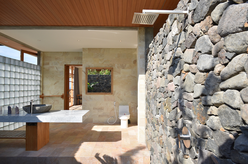 Sumberkima Hill Villas Villa Uma Shower Area | North Bali, Bali