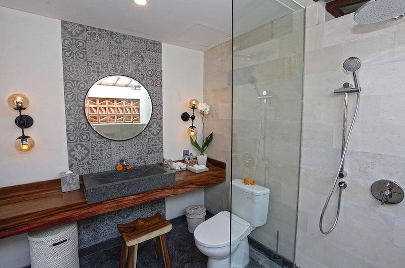 Villa Elite Mundano Bathroom with Shower | Canggu, Bali