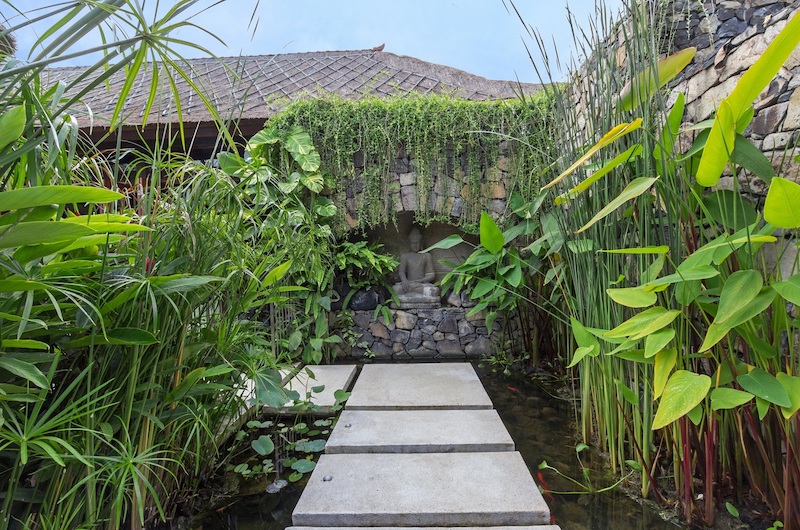 Villa Suar Empat Fish Ponds | Seminyak, Bali