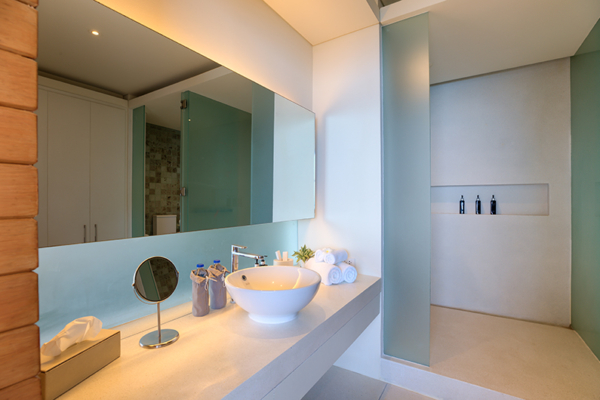 Villa Natha Bathroom Three with Mirror | Choeng Mon, Koh Samui