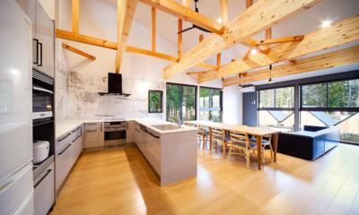 Mizuho Chalet Four Bedroom Living, Kitchen and Dining Area with View | Happo, Hakuba