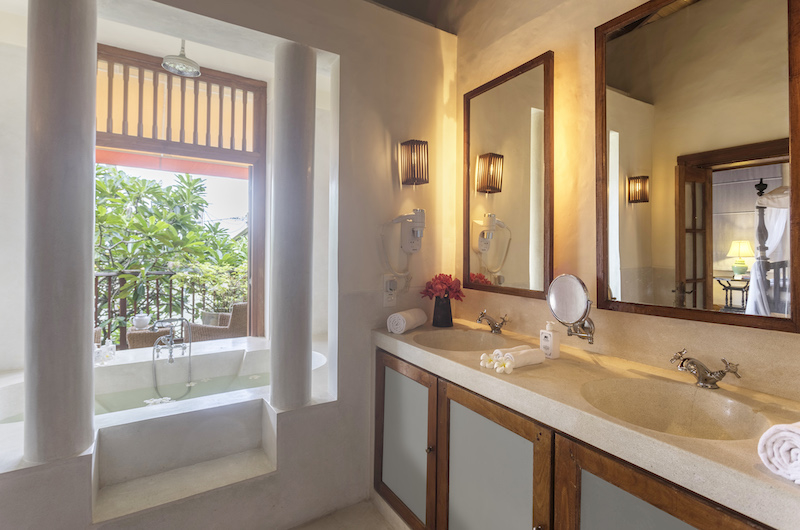 Thambili House Bathroom Three with Shower Enclosure | Galle, Sri Lanka
