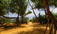 Villa 906 Beach Entrance | Hikkaduwa, Sri Lanka
