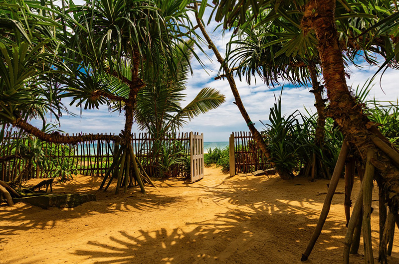 Villa 906 Beach Entrance | Hikkaduwa, Sri Lanka