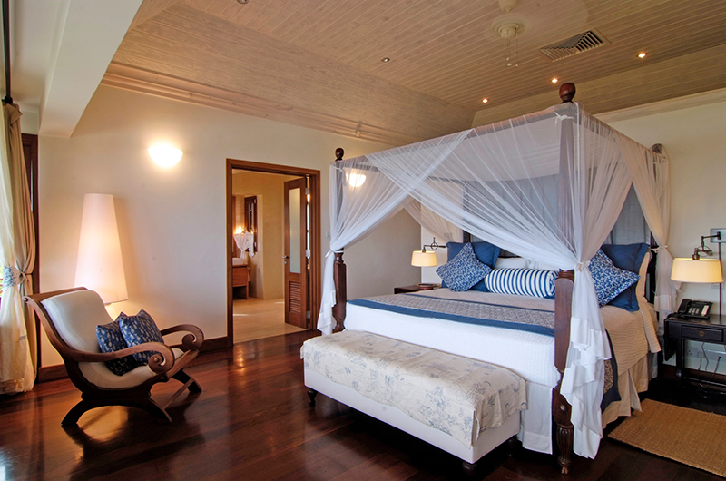 Villa Silver Turtle Bedroom with Seating | Canouan, St Vincent and the Grenadines