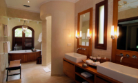 Villa Silver Turtle Spacious Bathroom | Canouan, St Vincent and the Grenadines