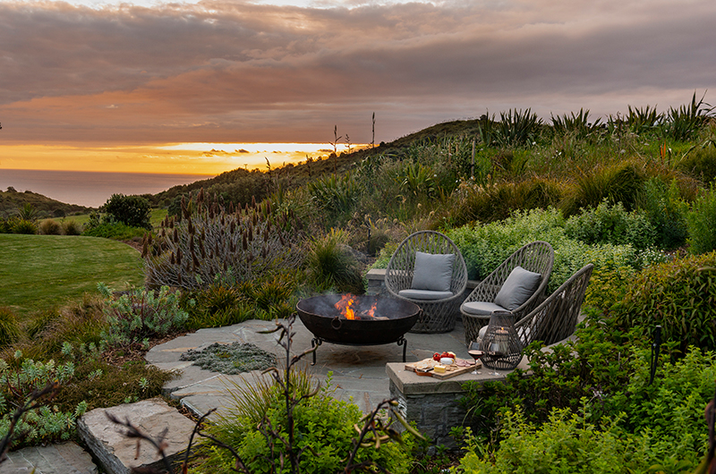 Muriwai Estate Barbecue Grill | Muriwai, Auckland