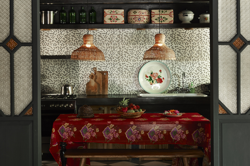 bali-seminyak-garden-house-kitchen