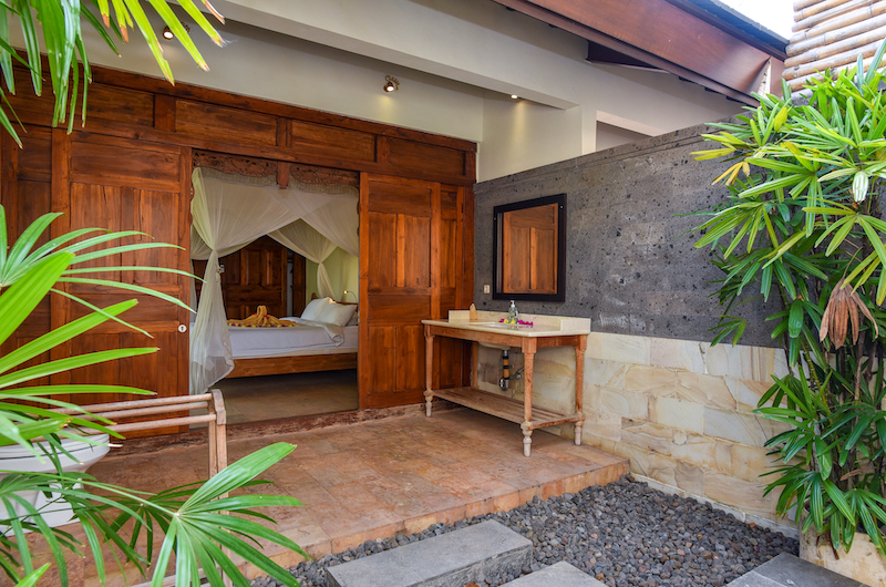 Sumberkima Hill Villas Villa Gajah Bathroom One | North Bali, Bali