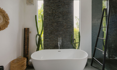 The Beach Villa Cemagi Master Bathroom Three with Bathtub | Seseh, Bali