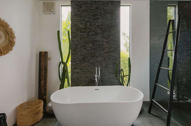 The Beach Villa Cemagi Master Bathroom Three with Bathtub | Seseh, Bali