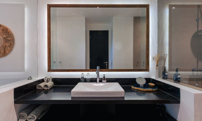 The Beach Villa Cemagi Bathroom Five with Mirror | Seseh, Bali