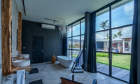 The Loft Open Bathroom with Lawn View | Ubud, Bali